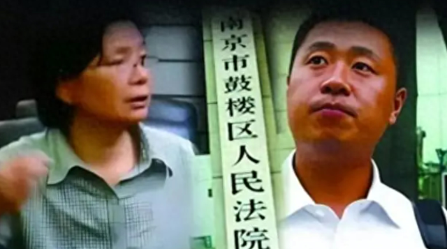 老人倒地没人管,“干嘛要扶”再惹争议,法官王浩被扒现状如何