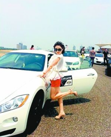 “炫富名媛”郭美美的堕落史,和宠爱她的土豪干爹们