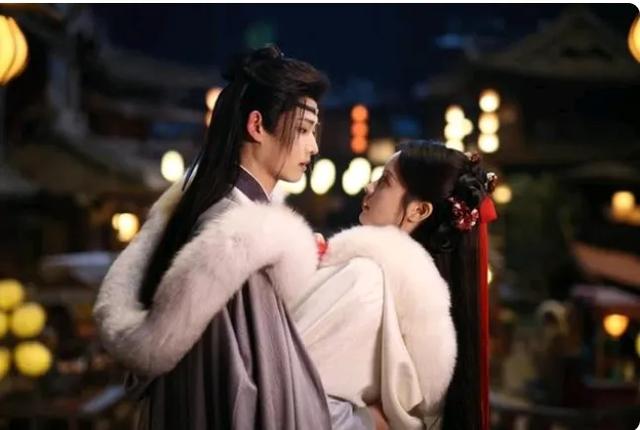 又一古装偶像剧花颜劫开播成黑马，神仙阵容看点十足，熬夜也要追