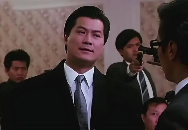 邓光荣：与霍英东平起平坐，和向华强硬刚，却在王家卫身上栽跟头