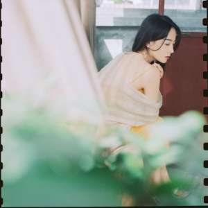 大尺度私房照(拍私房照穿不穿？脱多少？)