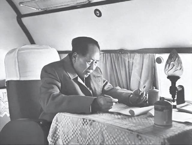 水浒传中，武松和林冲谁才是真英雄？你看毛主席是怎么点评他俩的