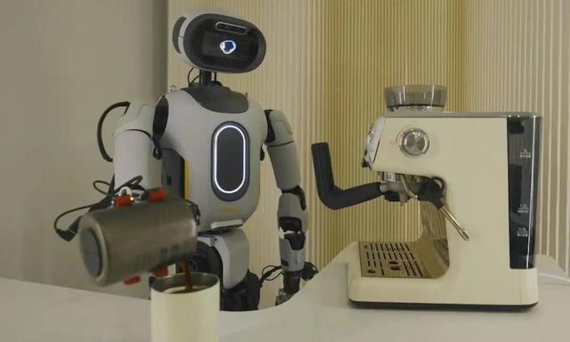 而立之年在徐汇创业逐梦，他开发了“直膝行走机器人”