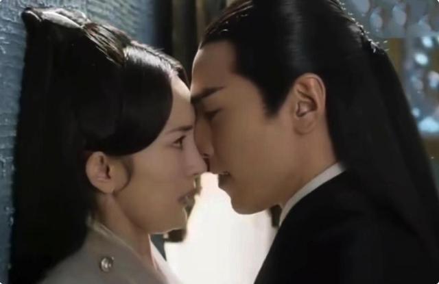 同样是拍吻戏，把辛芷蕾殷桃和杨幂放在一起对比，差距就出来了