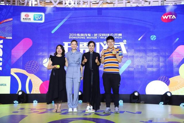 胡歌、郝蕾主演的《李娜传》，居然要20亿票房才能回本？