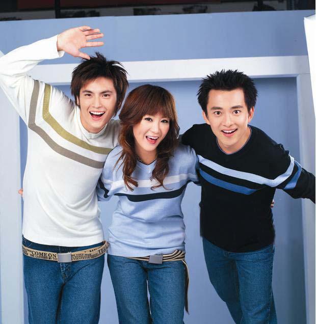 央视前著名主持人亚宁:最红时为何退隐?现在情况怎样了?