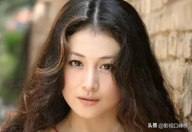 《马大帅》演员现状：赵本山和范伟的路不同，已有三人离世