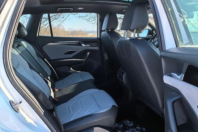 2.0T动力，带四驱，智能体验更强，试驾一汽-大众全新探岳L