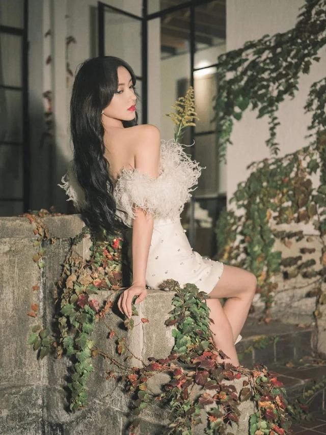 从青春少女变身性感女神，程潇改变了这几点