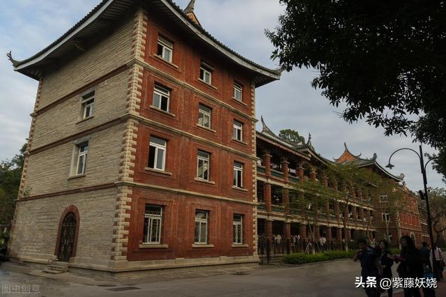 漂亮的小姨（小小说）