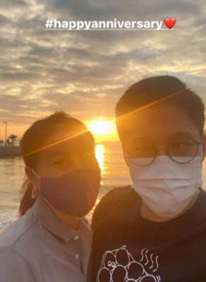 烛光晚餐图片(霍启刚与郭晶晶庆结婚八周年，海边烛光晚餐好浪漫，自曝追妻细节)