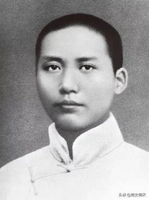 “问苍茫大地，谁主沉浮？”：毛泽东的仰天长问