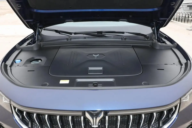 岚图FREE是真良心，终端优惠6万起步，30万以内落地你买吗？