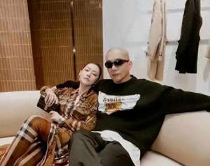 具俊晔和大s(大S尸骨未寒，小S与具俊晔亲密照流出，关系尺度引全网争议)