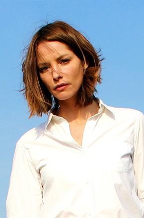 她就是“吉尔”！无人可以替代！