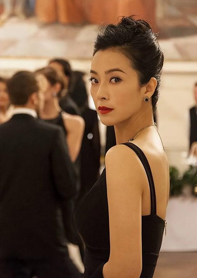 演员苏岩：我这辈子最正确的决定，就是因为一句承诺嫁给了罗嘉良