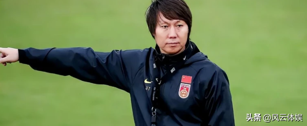 龙菲要和李铁离婚，究竟是夫妻感情不和，还是为转移资产做准备？