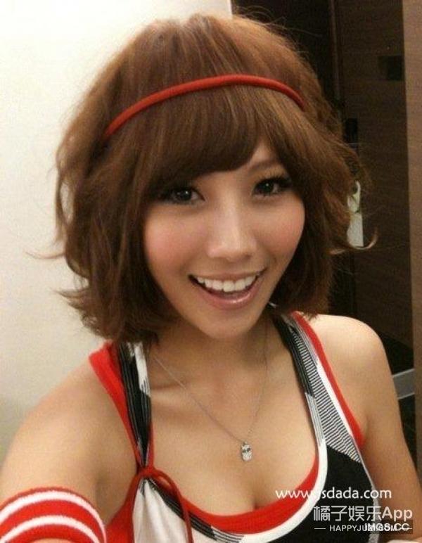 还记得黑涩会美眉里的大牙吗，她现在长这样了