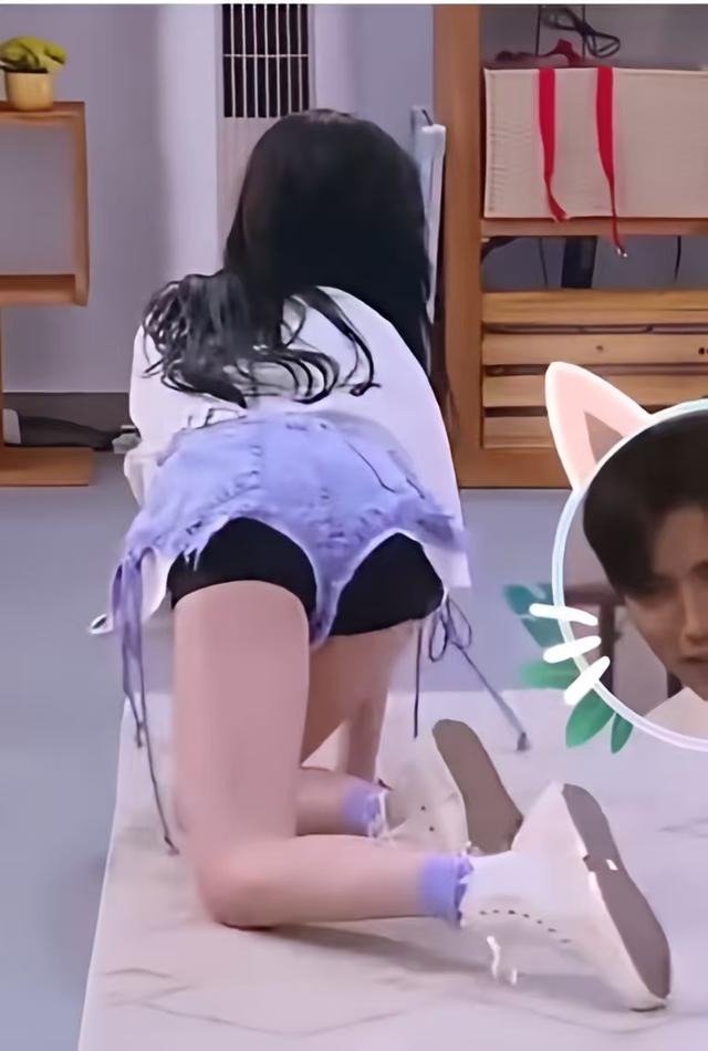 吴宣仪——性感小野猫，太诱惑了，太顶了