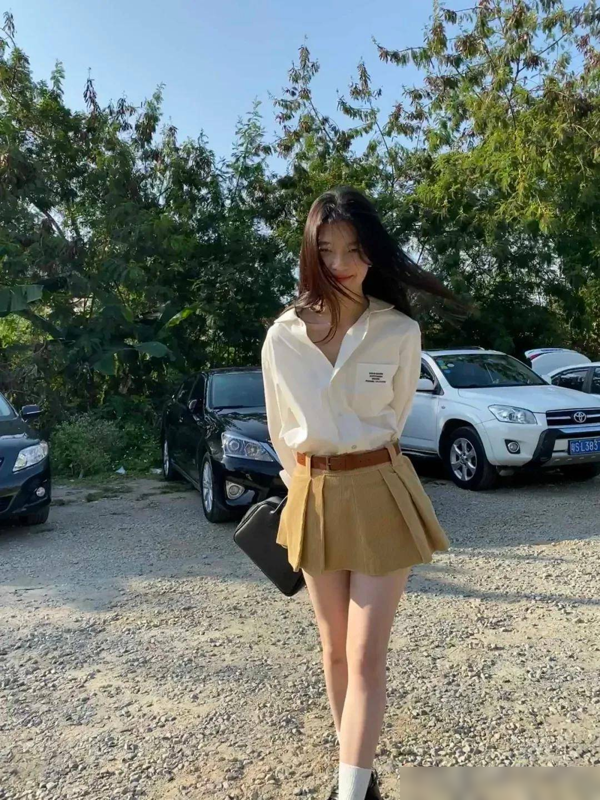 今夏“低腰裙”突然火了！可露蛮腰露腿，穿出来比你想象中要洋气