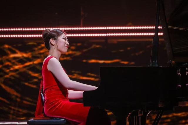 琴键上的黄河之魂，国际青年钢琴艺术家罗维亮相2024湾区升明月