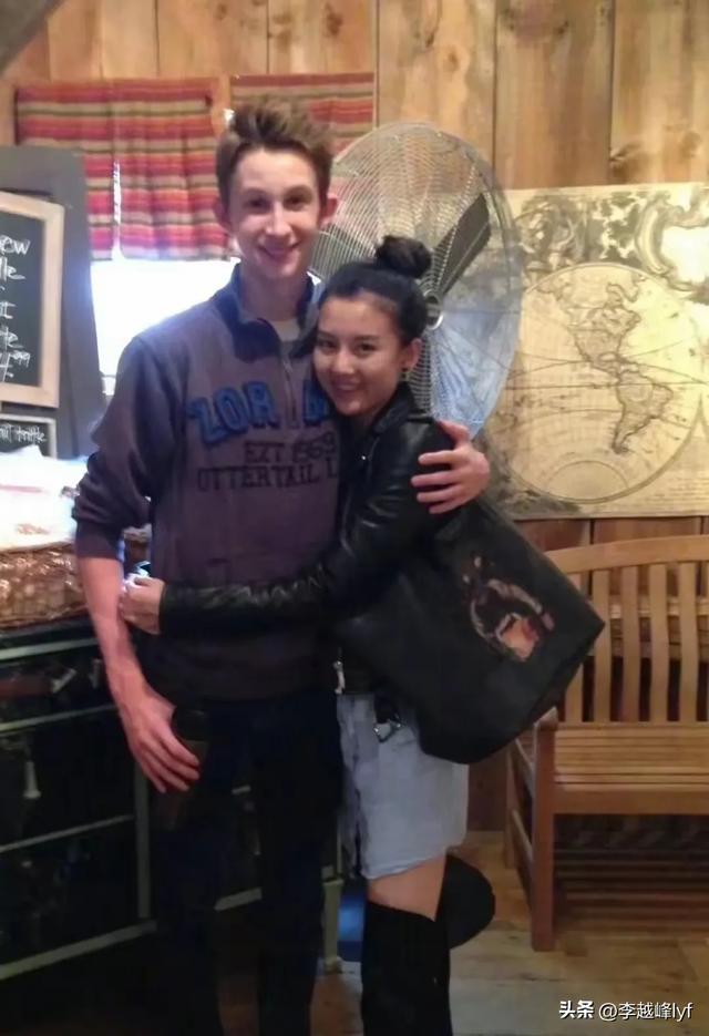 宋祖儿和外国男子亲密后续!身份曝光,女方回应,更多亲密照流出