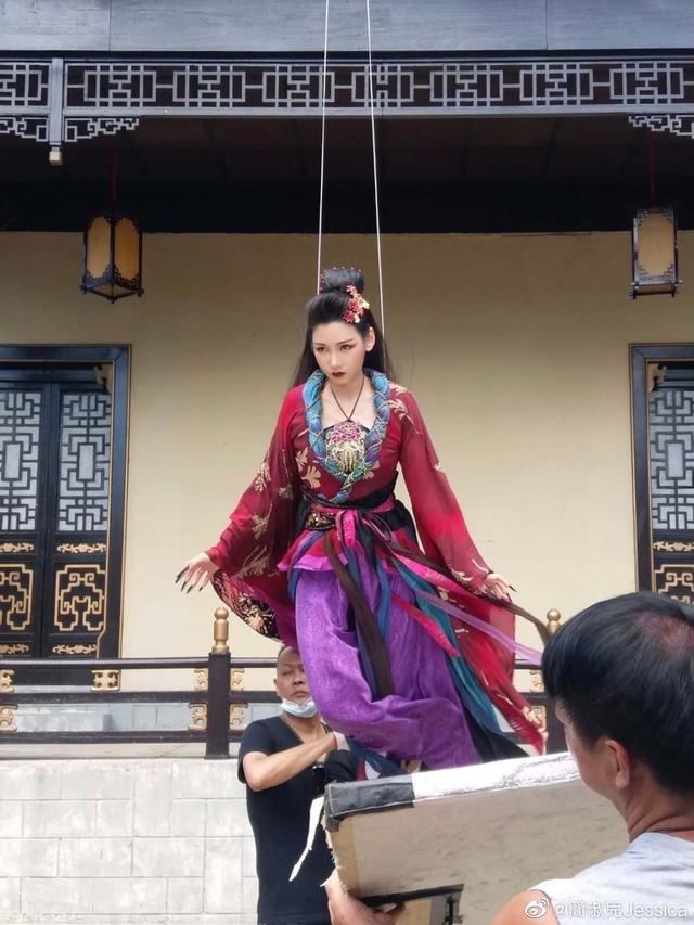 TVB离巢小花被指样貌再进化！本人大方回应：说我美好过说我丑