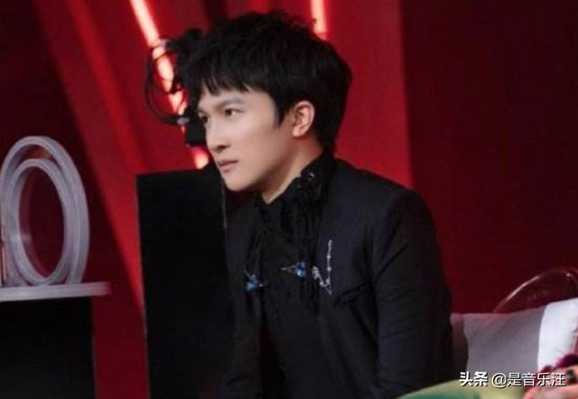 周深又上热搜！凭借《天堂岛之歌》，亲手给嘉宾戴上“痛苦面具”