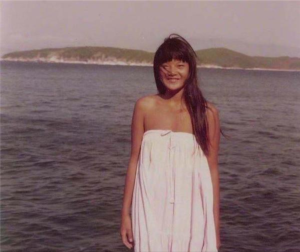 “名门痞女”洪晃：跟外交部打官司，因一辆加长林肯车看透陈凯歌