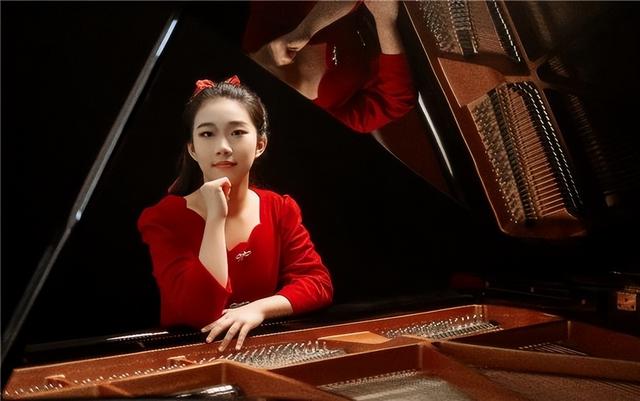 青年钢琴家李昕昱2024年钢琴全国巡演即将开启（附巡演日程）