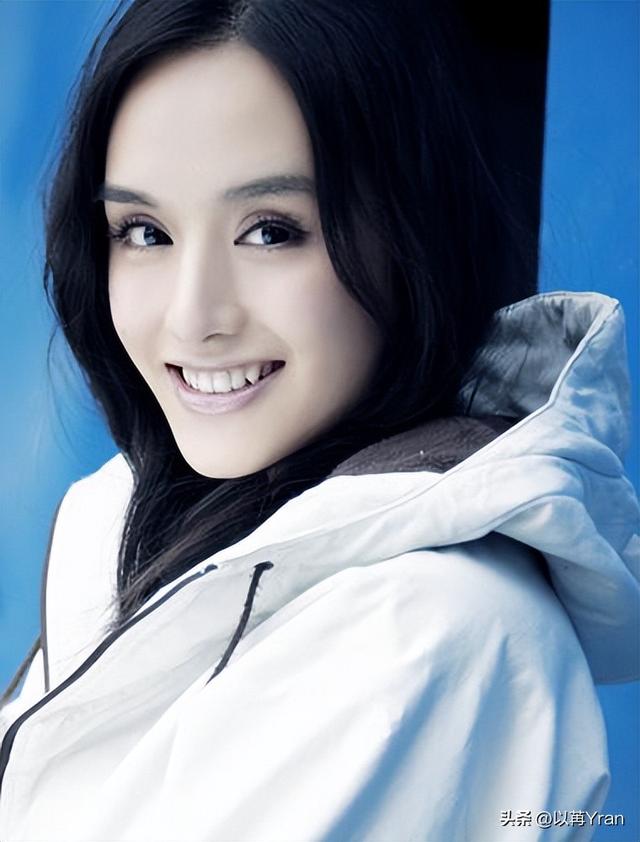 饶敏莉：17岁被邀上春晚，最红时嫁外卖小哥，却把丈夫培养成影帝