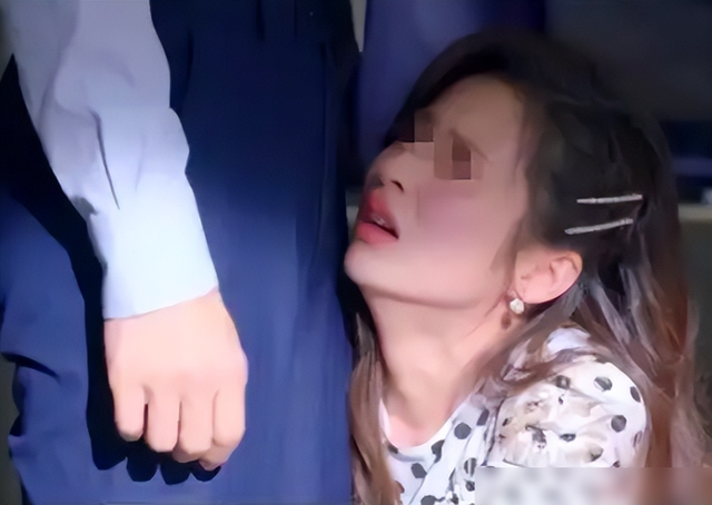 年轻寡妇主动嫁我，洞房那晚，她跪下求我，只提了一个请求