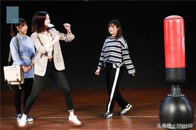 SNH48徐伊人生日公演回顾：前队友杨惠婷、谢妮、张昕惊喜登台