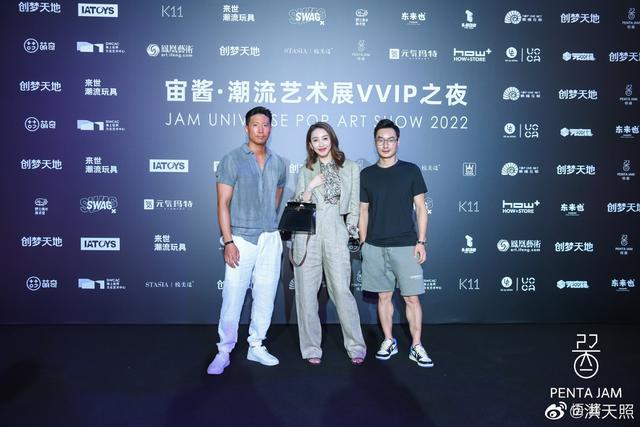 男人味十足！洪金宝42岁小儿子罕见晒照，外型壮硕兼一身小麦肤色