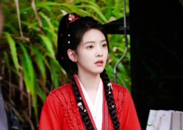 杨洋高马尾造型引爆网络，雨霖铃幕后故事曝光，网友：期待值拉满