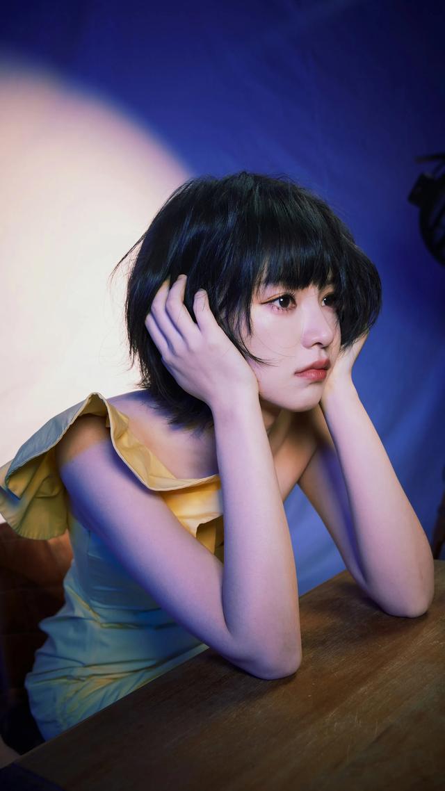 武大校花黄灿灿，颜值与实力并存！