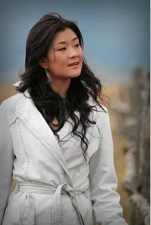 降央卓玛：我这辈子最正确的决定，就是为普通丈夫生了3个孩子