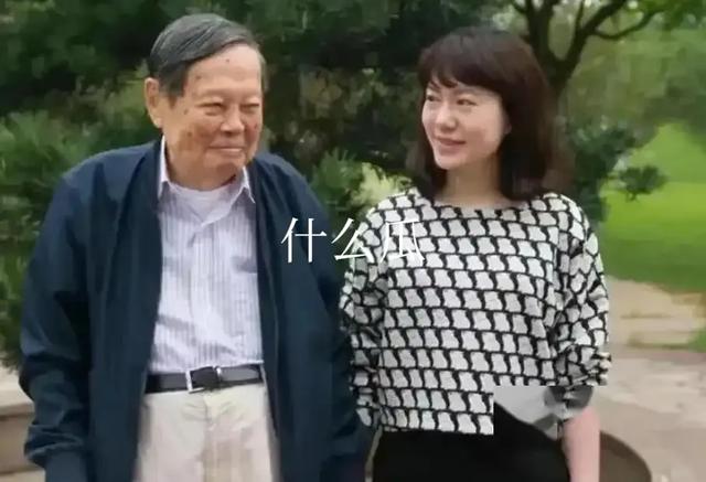 翁帆：28岁时嫁82岁杨振宁，照顾他到100岁了，我的婚姻有笑有泪