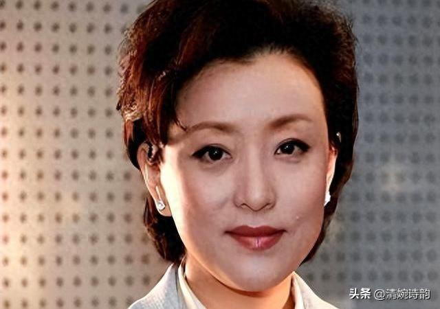 杨澜之子：身高1米85，颜值遗传妈妈