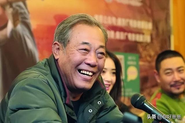 他是最干净的男演员，结婚46年零绯闻，为妻子息影12年，61岁走红