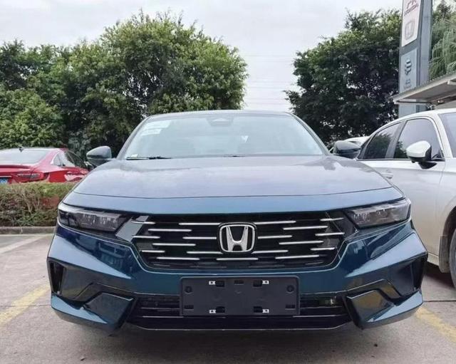 新款广汽本田雅阁展车到店，前脸设计焕新，，售价区间17.98万起