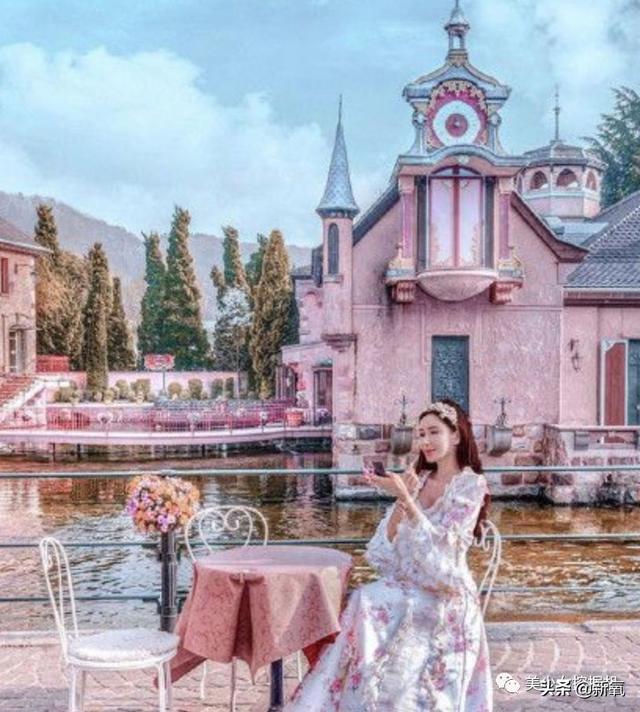 新加坡最有手段名媛，拥有全球最多爱马仕，如今44岁还在做网红