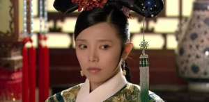 甄嬛传丽嫔(《甄嬛传》被逼疯的丽嫔：从皇恩到冷宫，给所有女人提了个醒)