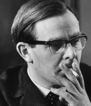 锅匠裁缝士兵间谍(间谍小说家约翰·勒卡雷逝世，曾写出“有史以来最伟大间谍小说”)