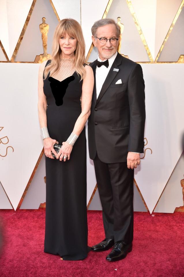 美国大导演斯皮尔伯格和妻子 支持养女当色情电影演员