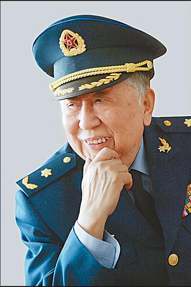 阎肃妻子李文辉，丈夫去世后，和儿子对簿公堂，亲情背后也有无奈