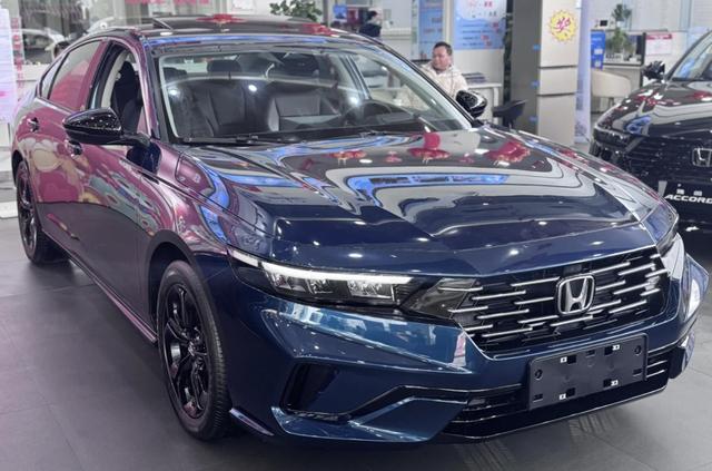 新款广汽本田雅阁展车到店，前脸设计焕新，，售价区间17.98万起