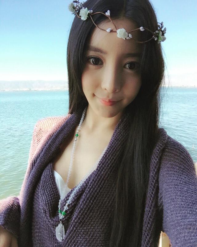 90后新生代小花旦马樱侨以清新脱俗的气质、不俗的演技而闻名