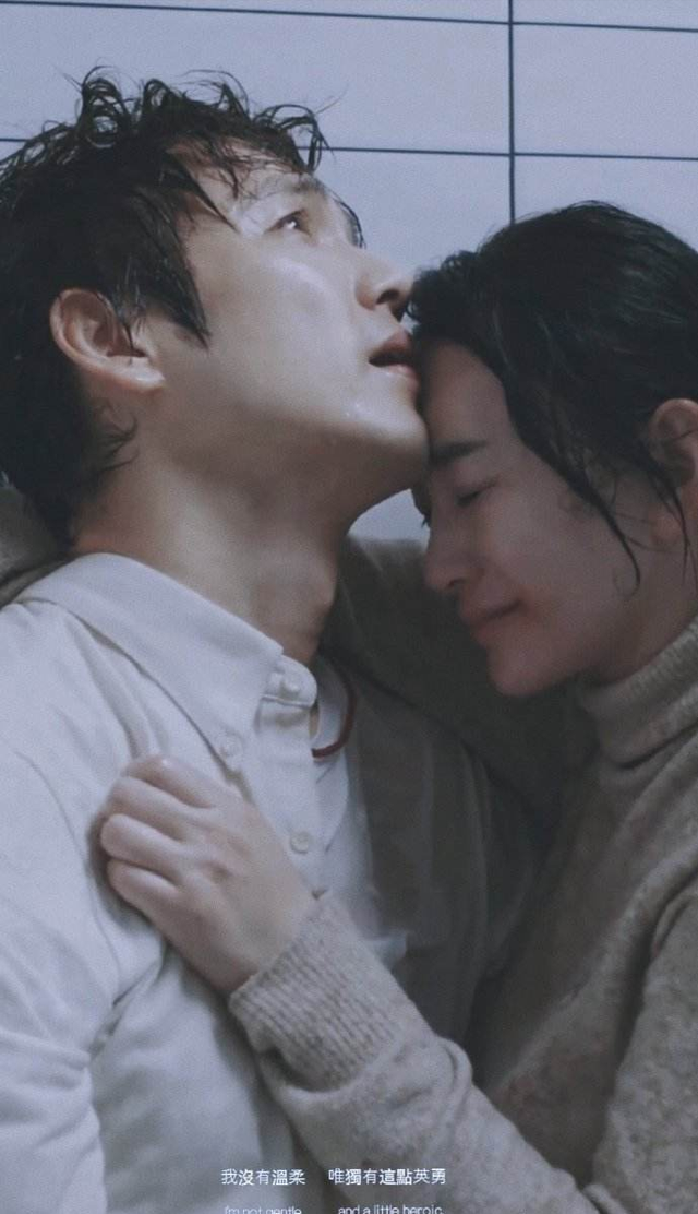 “苦情冷白皮”李小冉出道26年，14部经典窥见：容颜几变？