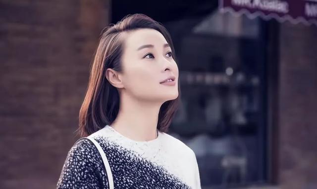 中国最干净的7位女星，不傍富豪、不滥情、个个清白干净